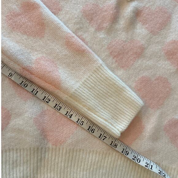 Vince Camuto Crewneck Heart Pullover Sweater Size Medium Pearls Novelty Boxy - Picture 8 of 9